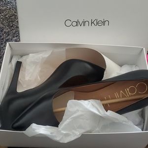 Brand new Calvin Klein black heels size 8